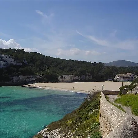 Illot Park & カラ・ラトハダ