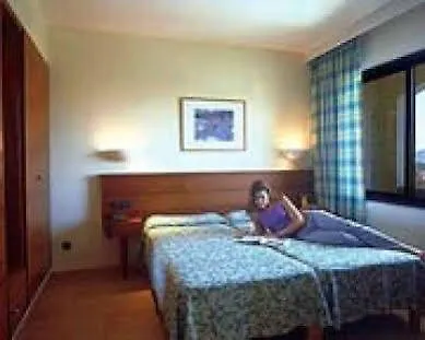 Otel Illot Park &